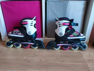 2 pares patines en línea infantiles