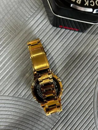 Relógio Casio G-Shock Dourado