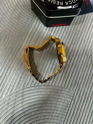 Relógio Casio G-Shock Dourado