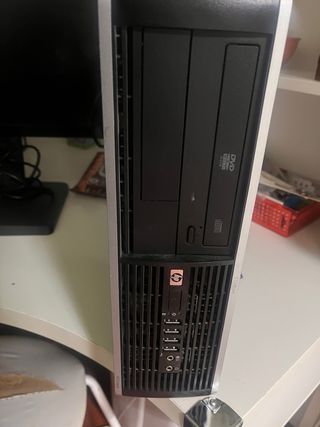 Torre HP Negra/Plateada