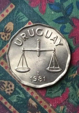 Lote de 13  Monedas de Colección del Mundo