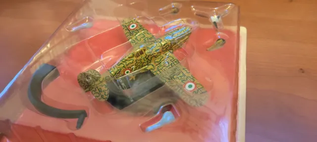 Avión Macchi MC.205 Veltro 1/72 diecast Altaya