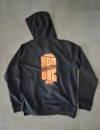 Sudadera Valencia Basket con capucha y cremallera