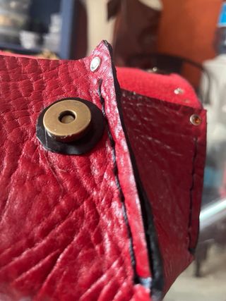 Bolso mini para fiesta de piel genuina rojo.