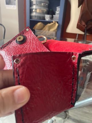 Bolso mini para fiesta de piel genuina rojo.