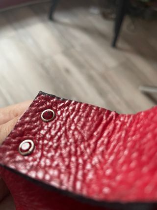 Bolso mini para fiesta de piel genuina rojo.