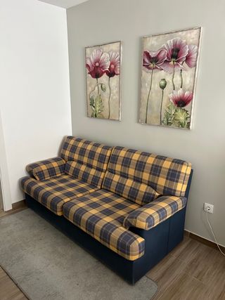Sofá de tela a cuadros