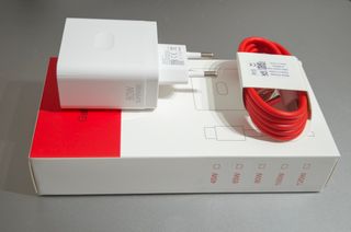 Cargador compartible OnePlus 80W SUPERVOOC + Cable