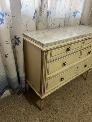 Cómoda antigua madera y mármol