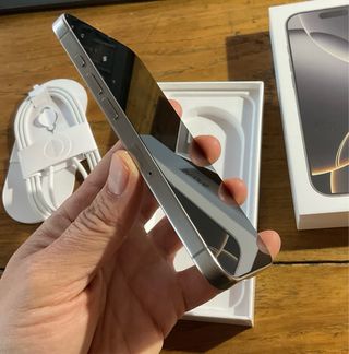 iPhone 15 Pro 256GB Titanio