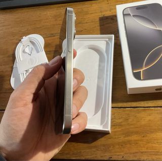 iPhone 15 Pro 256GB Titanio