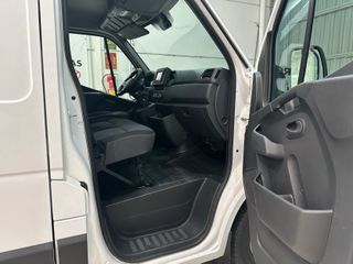 Renault Master Furgón T L2H2 3300 Bl dCi 100kW (135CV)