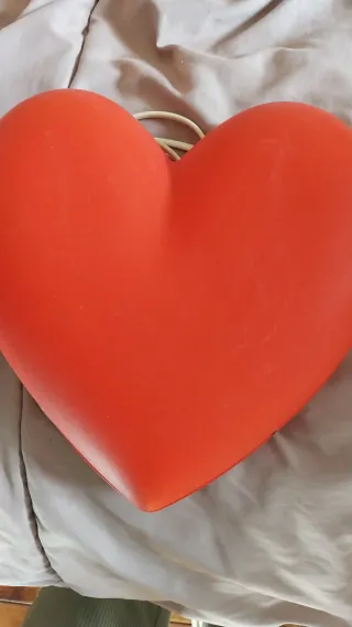 Lámpara Corazón Roja Plástico