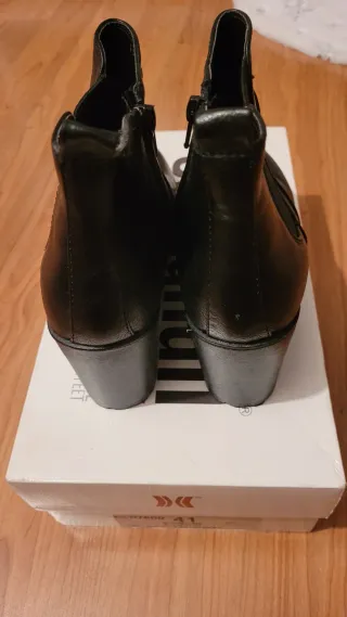 Botas de tacón negras