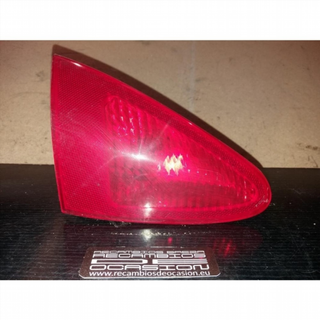 Piloto trasero izquierdo Alfa Romeo 147 3-