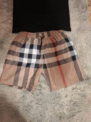 Conjunto Burberry Camiseta y Pantalón Corto