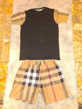 Conjunto Burberry Camiseta y Pantalón Corto