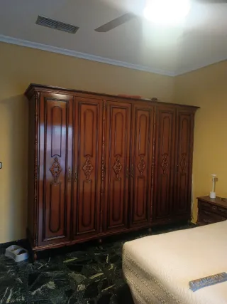 Armario antiguo 6 puertas madera