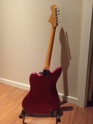 Fender Jaguar Japonesa Candy Apple Red