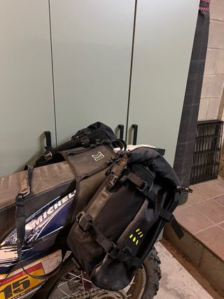 Alforjas Kriega OS12 con base