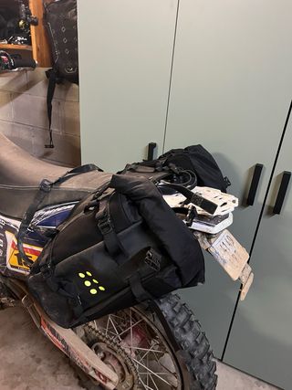 Alforjas Kriega OS12 con base