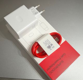 Cargador compartible OPPO 80W SuperVOOC + Cable