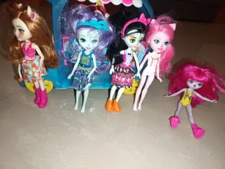 Lote 7 Muñecas Enchantimals