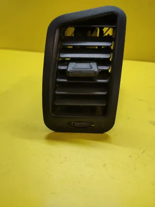 AIREADOR IZQUIERDO SALPICADERO TERRANO II MAVERICK