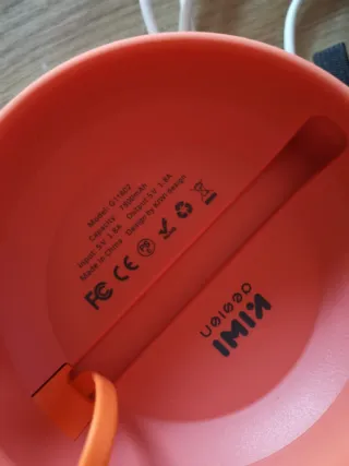 Altavoz Inteligente Gris y Naranja