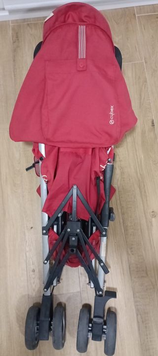 Silla de paseo Cybex roja + accesorios
