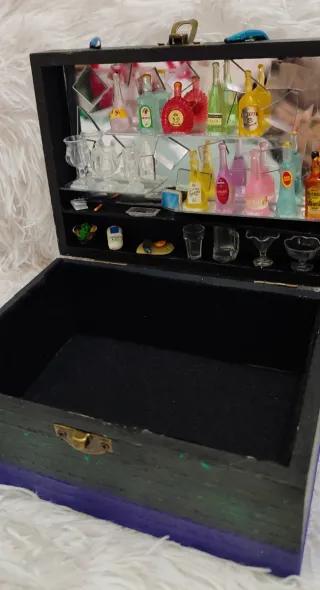 Joyero de madera negro y morado