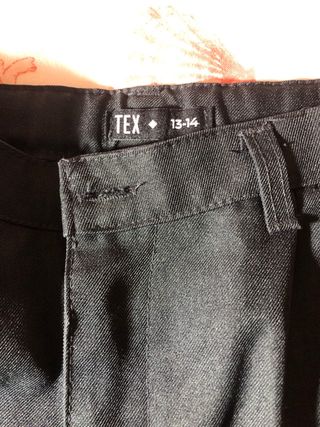 Pantalón corto uniforme escolar