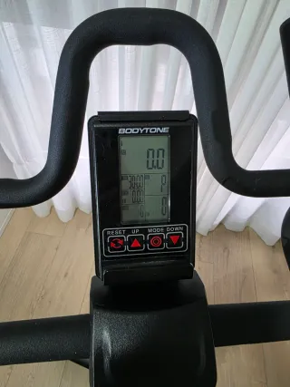Bicicleta Spinning BodyTone DS25