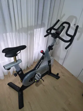 Bicicleta Spinning BodyTone DS25