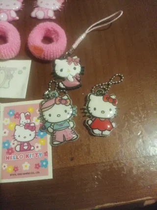 HELLO KITTY, llaveros antiguos, PHOSKITOS, y más