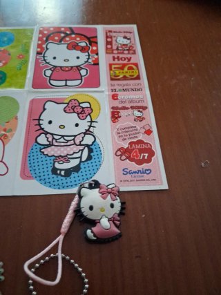 HELLO KITTY, llaveros antiguos, PHOSKITOS, y más