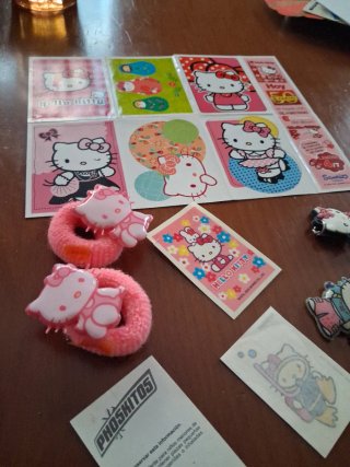 HELLO KITTY, llaveros antiguos, PHOSKITOS, y más