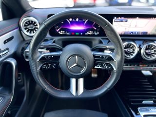 Mercedes-Benz Clase CLA 250E / Pack AMG / Año 2024