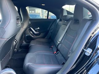 Mercedes-Benz Clase CLA 250E / Pack AMG / Año 2024