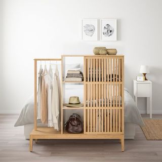 Mueble de bambú Nordkisa Ikea