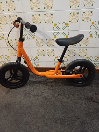 Bicicleta infantil naranja