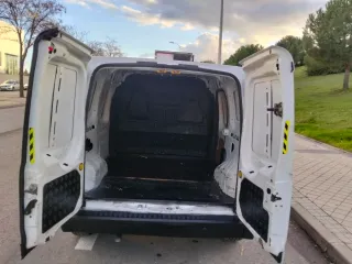 Ford Tourneo Connect 2012