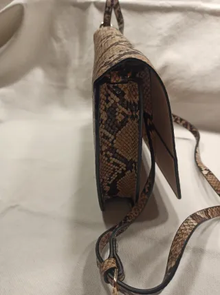 Bolso estampado serpiente