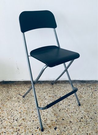 Taburete alto plegable marrón oscuro madera