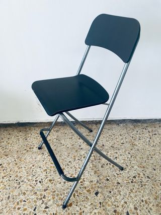 Taburete alto plegable marrón oscuro madera