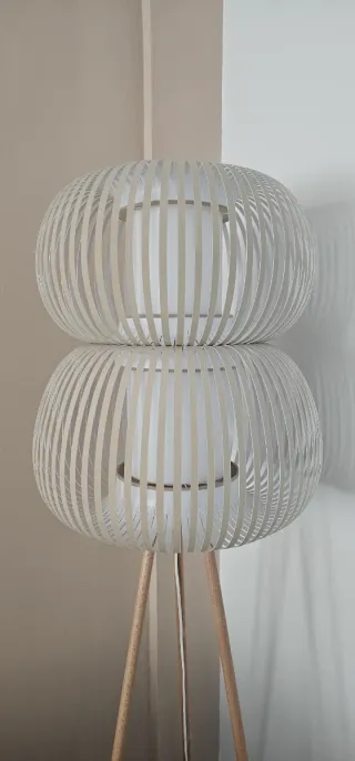 Lámpara de pie de diseño