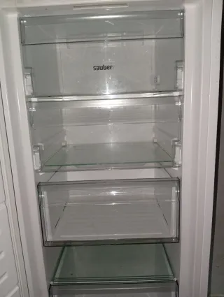 Congelador vertical Sauber