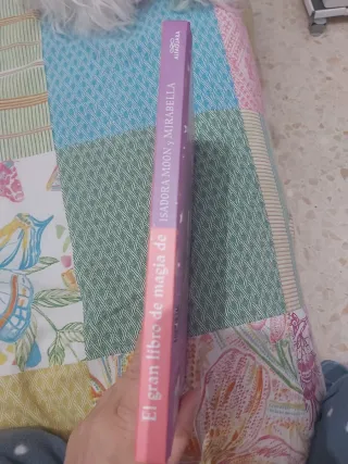 Isadora Moon - El gran libro de magia de Isador...