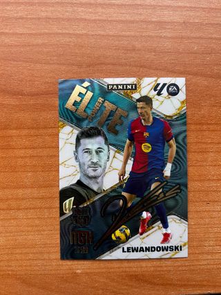 Cromo Panini Élite Lewandowski
