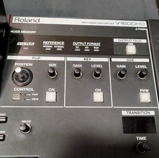 ROLAND V-1600HD Conmutador de video profesional